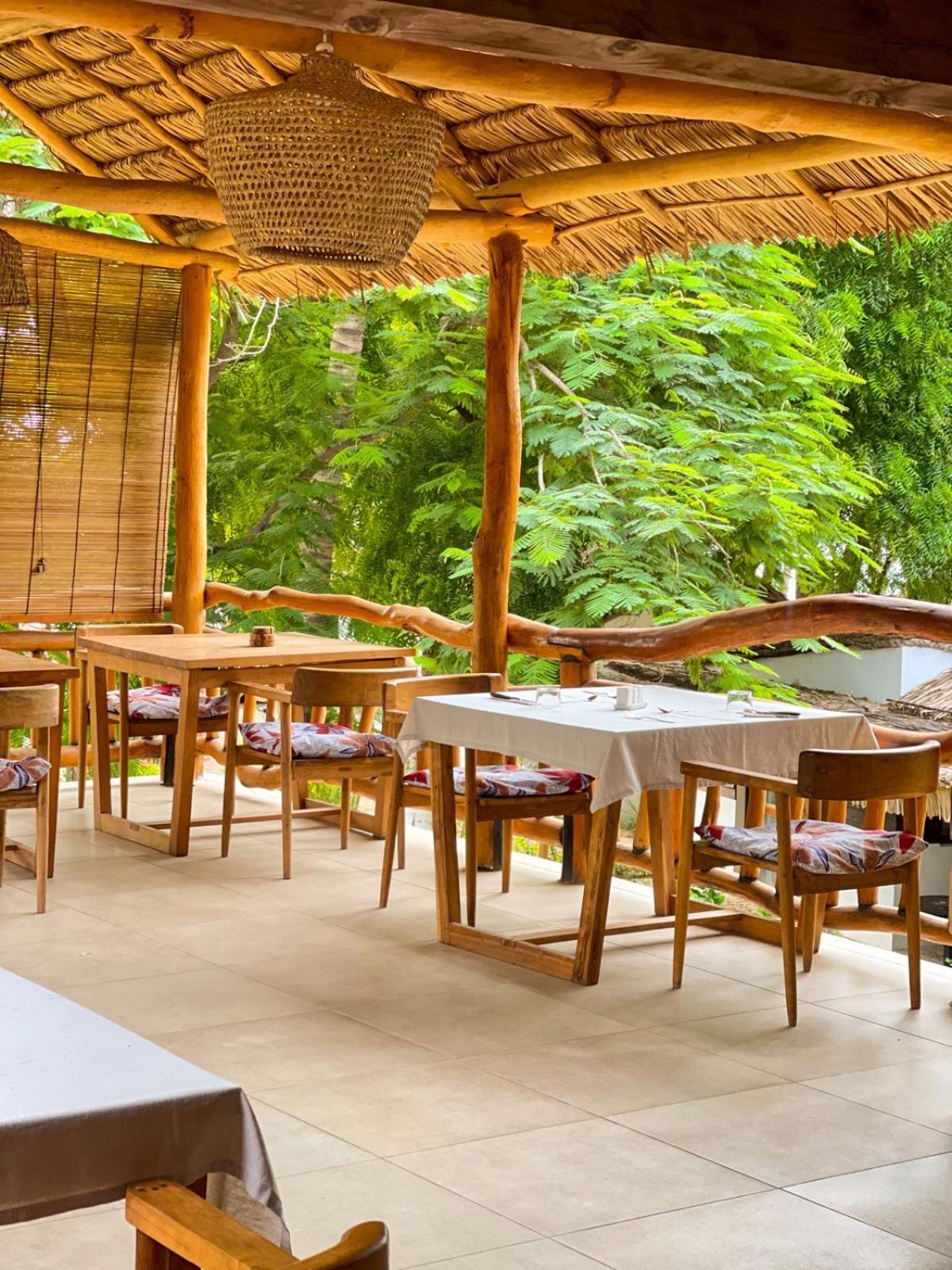 Vovo Telo Lodge Toliara Exterior photo