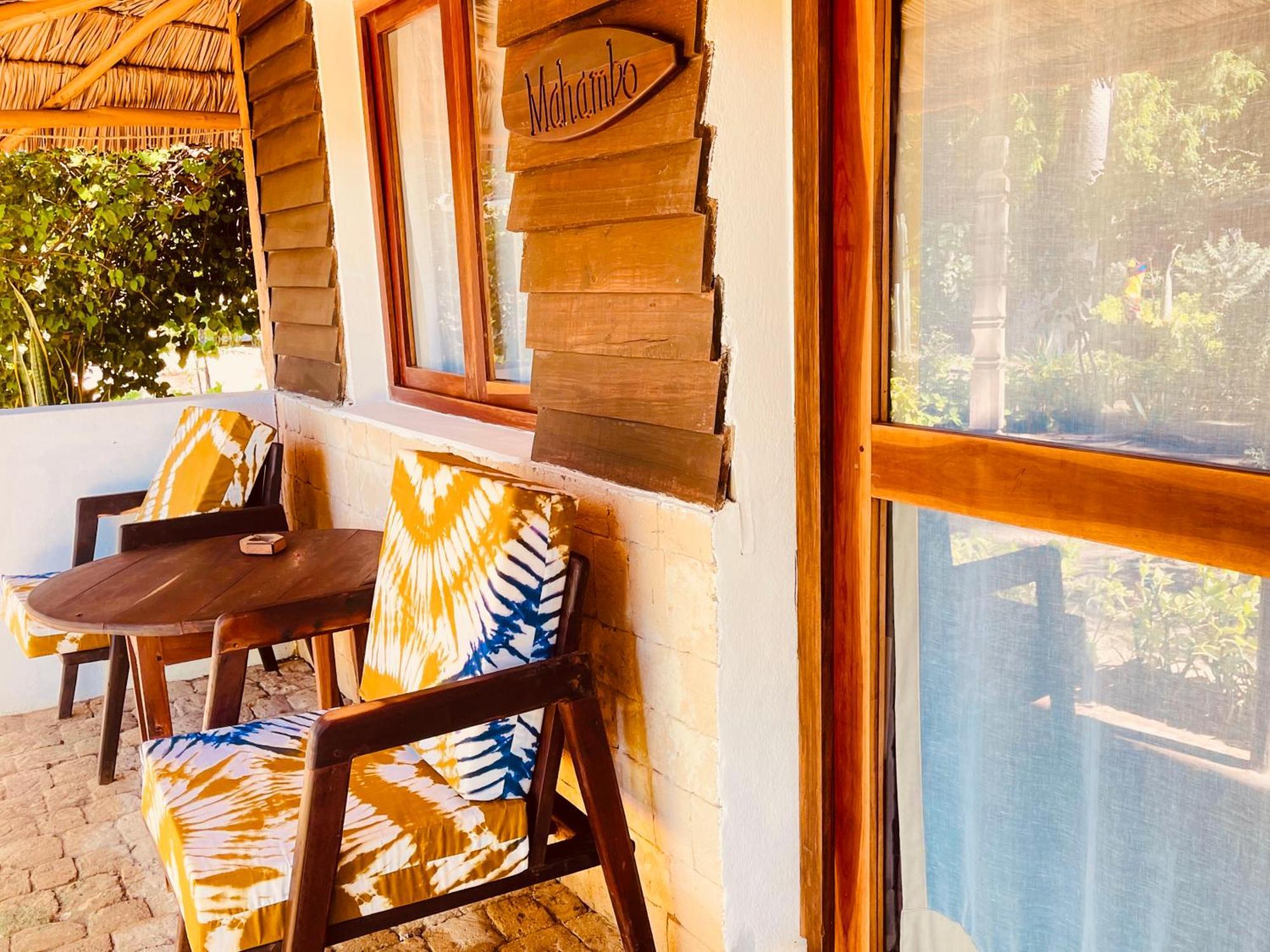 Vovo Telo Lodge Toliara Exterior photo
